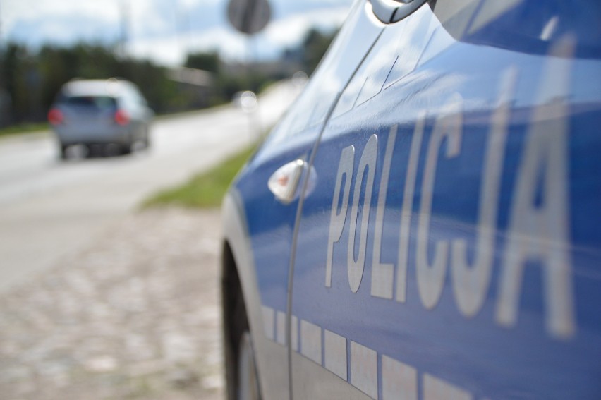 Złodziej auta zatrzymany w Bytowie. Policjanci zablokowali drogi w pobliżu ulicy Gdańskiej