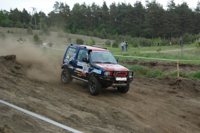 Rajd w Miastku od lat gromadzi śmietanke off-roadowej...