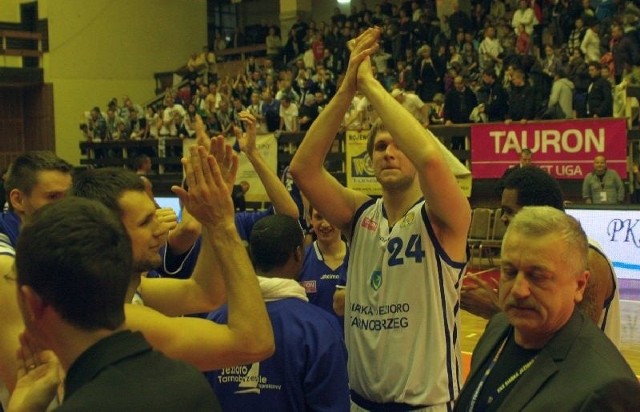 Koszykarze Siarki Jezioro Tarnobrzeg mogą jeszcze raz cieszyć się z pokonania Anwilu Włocławek.