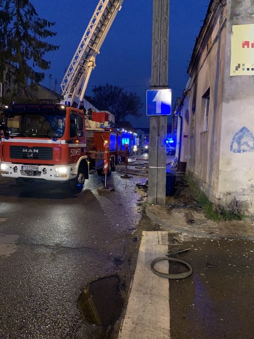Pożar budynku w Staszowie. W środku znaleziono ciało mężczyzny