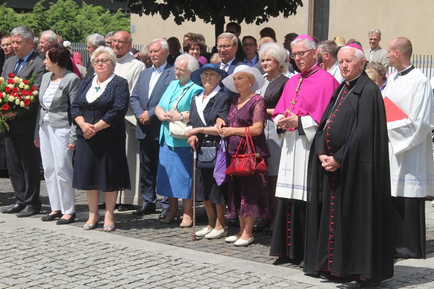 W Katowicach odsłonięto pomnik kardynała Augusta Hlonda