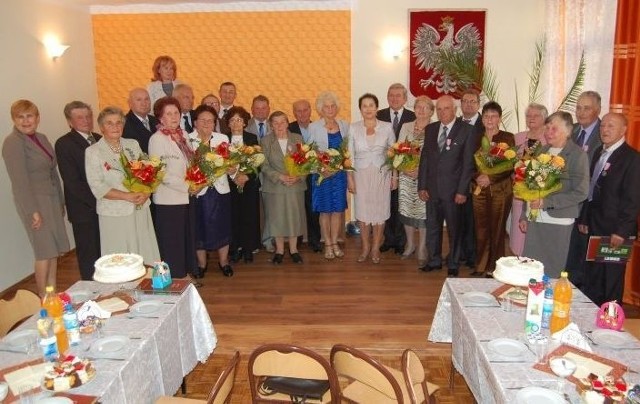 Czternaście par małżeńskich z gminy Złota fetowało swoje Złote Gody w Złotej.