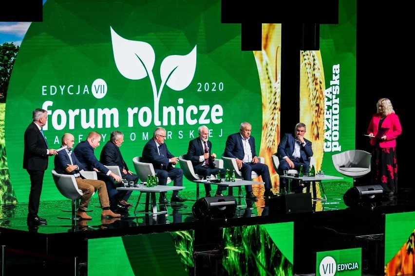 Uczestnicy debaty zorganizowanej w ramach Forum Rolniczego,...