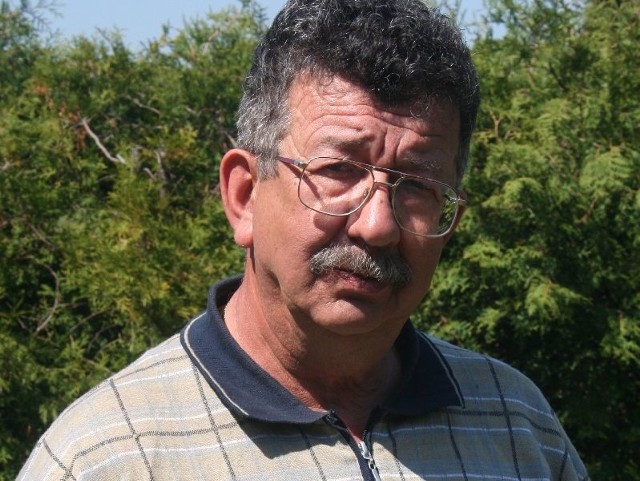 Henryk Trepka, regionalista i synoptyk amator z Nowej Słupi codziennie od prawie 30 lat obserwuje pogodę i zapisuje temperaturę, opad i siłę wiatru.