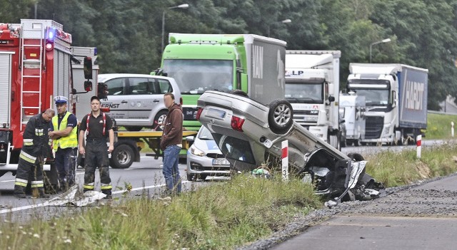 Auta zderzyły się na drodze S3, na wysokości os. Pomorskiego w Zielonej Górze