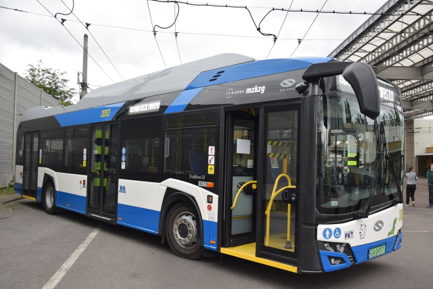 Gdynia kupiła nowe trolejbusy. To pierwsze takie elektrobusy w Polsce. Będą jeździć po mieście testowo, a po wakacjach na linii 170