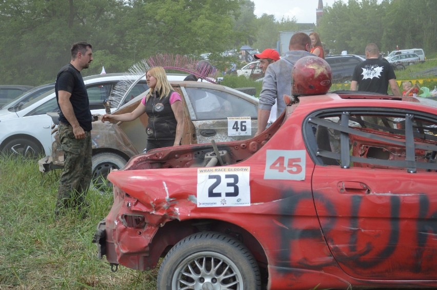 Wraki ścigały się w tumanach kurzu [FOTO]