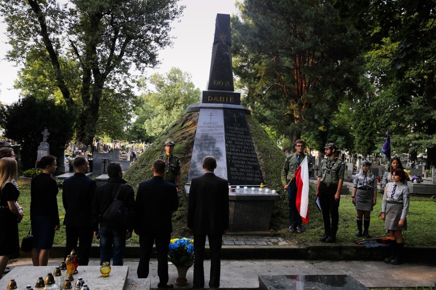 Kraków. Płomień Braterstwa zapłonął na Cmentarzu Rakowickim [ZDJĘCIA]