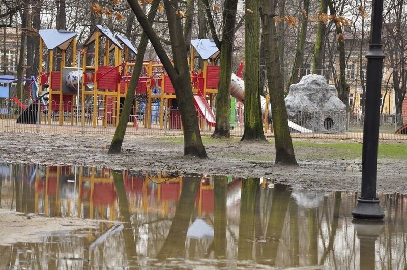 Park Kościuszki plywa w wodzie