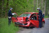 Czołowe zderzenie pod Sępólnem. Kierowcy w szpitalu [zdjęcia]