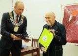 Jerzy Beski podwójnie uhonorowany. Opolski artysta, mimo 90 lat, nie zamierza zwalniać tempa!