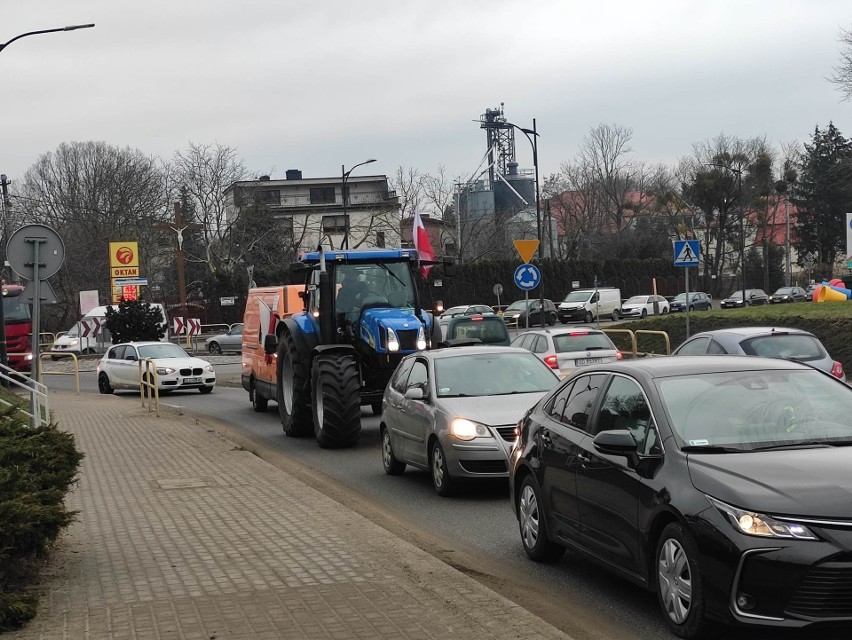 Rolnicy protestują pod Urzędem Gminy Kosakowo