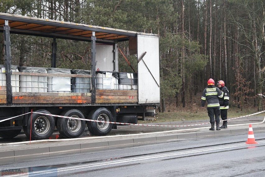 Pożar naczepy z chemikaliami niedaleko Lipna