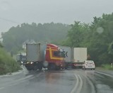 Utrudnienia na DK78 Góra Żerkowicka: samochody ciężarowe mają sporo problemów