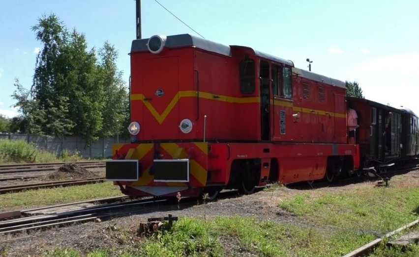 Trwa remont torowiska Górnośląskiej Kolei Wąskotorowej w...