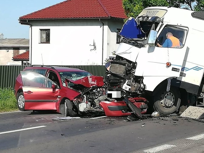 Nad ranem w Papowie Toruńskim zderzyły się ze sobą dwa...