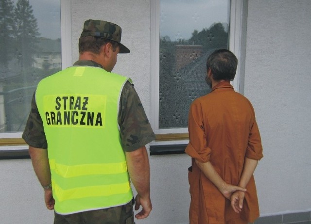 Strażnicy graniczni zatrzymali fałszywego mnicha buddyjskiego.