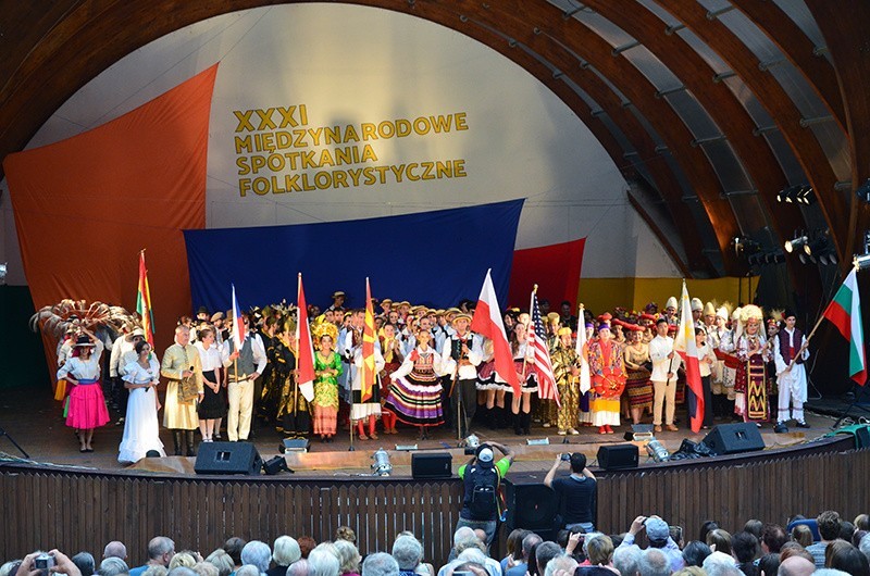 Międzynarodowe Spotkania Folklorystyczne: Świat zatańczył w Lublinie (ZDJĘCIA, PROGRAM)