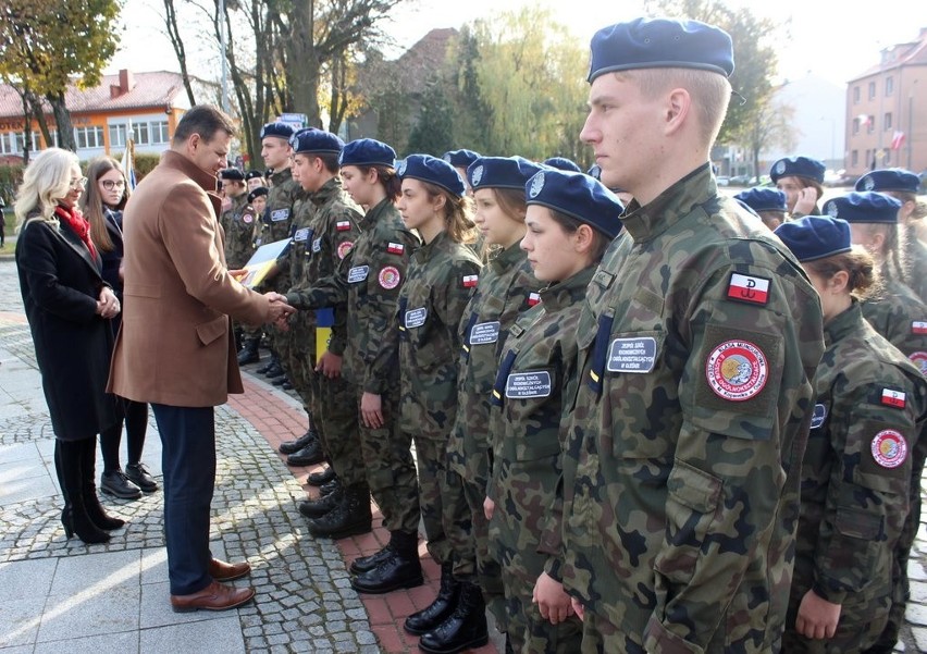 Ślubowanie uczniów klasy mundurowej ZSEiO w Oleśnie.