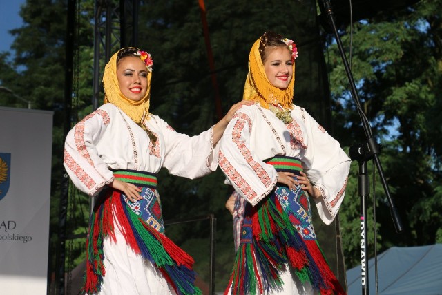 Na scenie w Namysłowie zaprezentowały się zespoły taneczno-wokalne z wielu krajów.