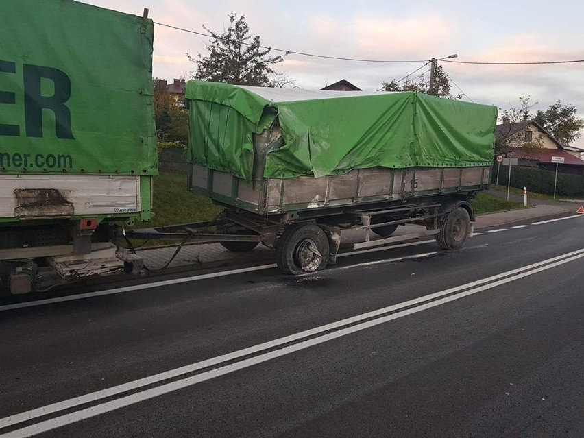 Wypadek na drodze krajowej 94 w Sienicznie. Zderzyły się...