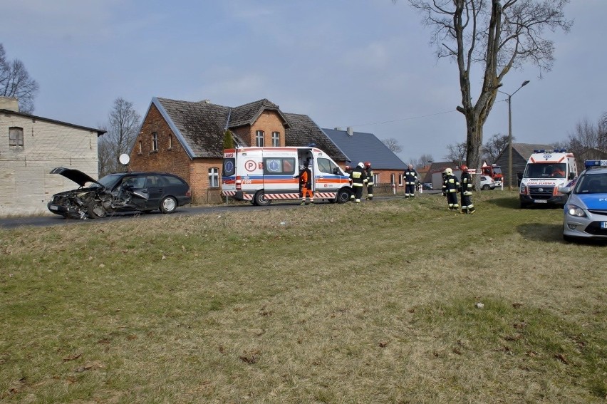 W sobotę, około godz. 12, doszło do poważnego wypadku, dwóch...