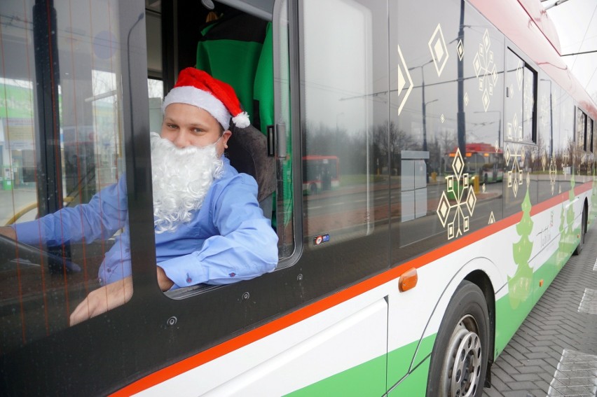 Mikołaje w lubelskich autobusach. Czy będą rozdawać prezenty?