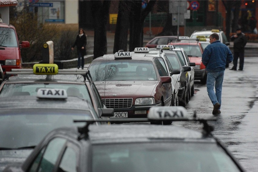 Podwyżka za taksówki w Szczecinie? Przeczytaj list kierowcy i zobacz, ile zarabia