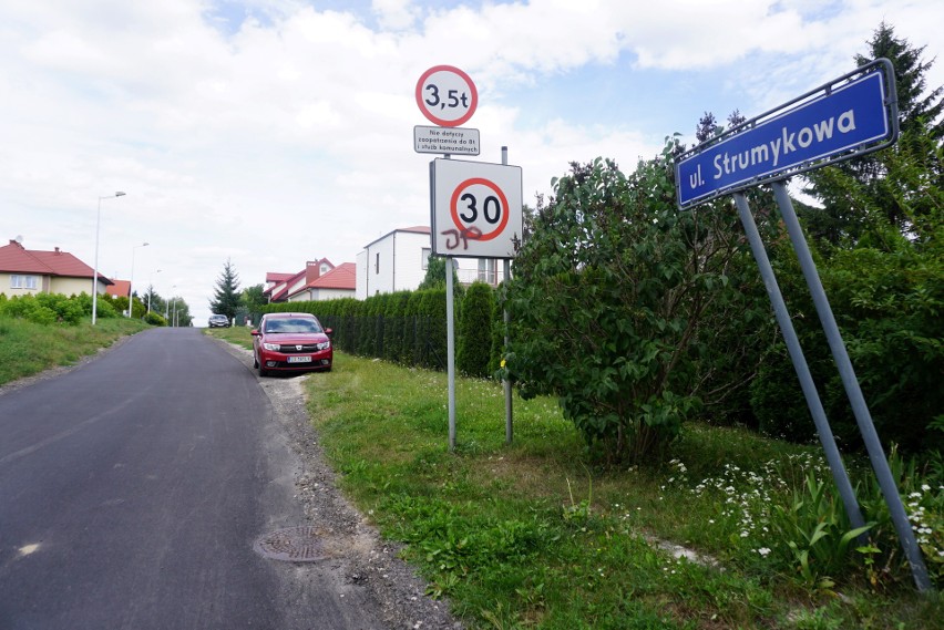 Lublin. Na Szerokim chcą dokończenia drogi. - To trwająca już ponad 12 lat „niekończąca się opowieść” – żalą się mieszkańcy