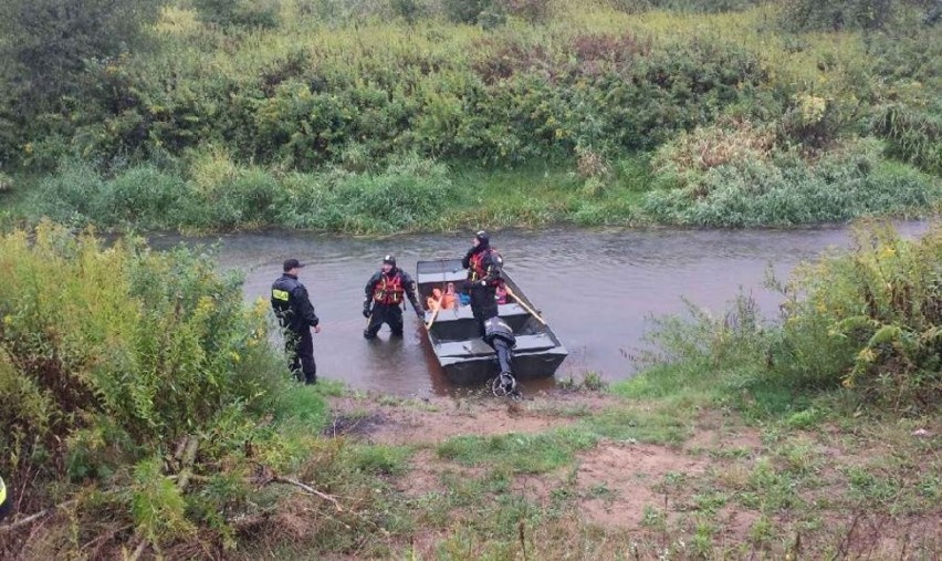 Zaginął 60-letni mieszkaniec gminy Laszki. Strażacy sprawdzali rzekę Szkło