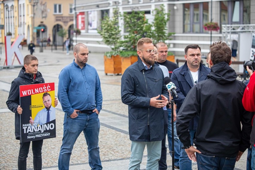 Paweł Tanajno chce przełamywać nienawiść, którą jego zdaniem, potęgują kandydaci PiS i KO