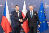 Szefowie MSZ Polski i Czech: NATO i UE muszą być solidarne i jednomyślne. „Nie możemy dać się Rosji podzielić”