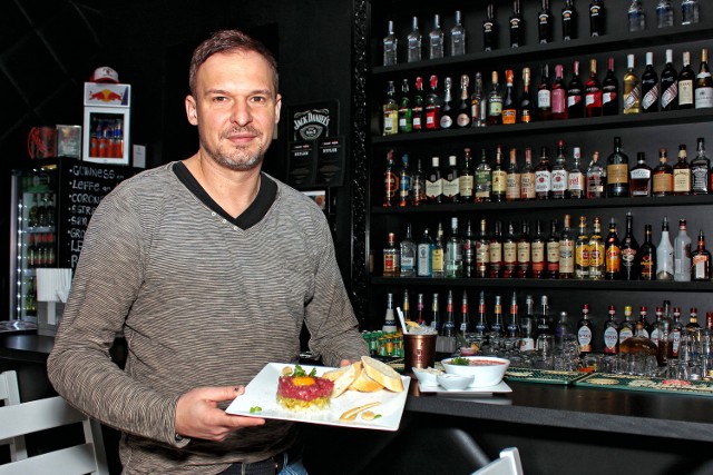 Festiwalowe menu przygotował także VIP ROOM cocktail bar & lounge z Radomia. - Zapraszamy na pyszne dania - mówi Sławek Jaskulski, właściciel.