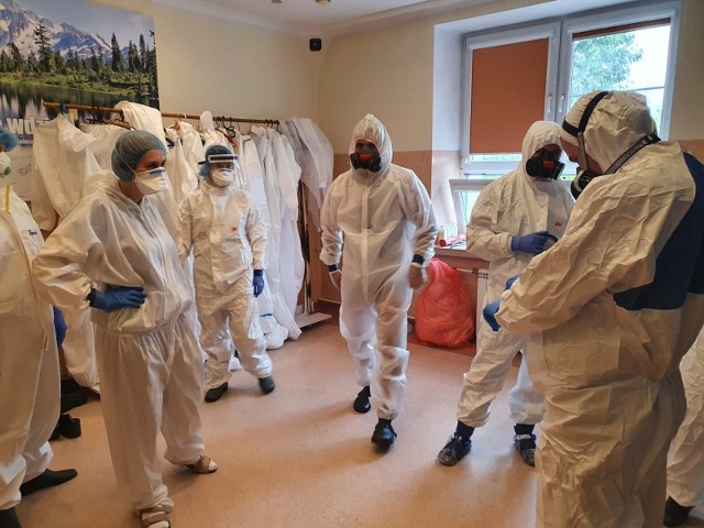 Kierownictwo DPS Betania w Miechowie na bieżąco publikuje informacje i zdjęcia z walki z pandemią.
