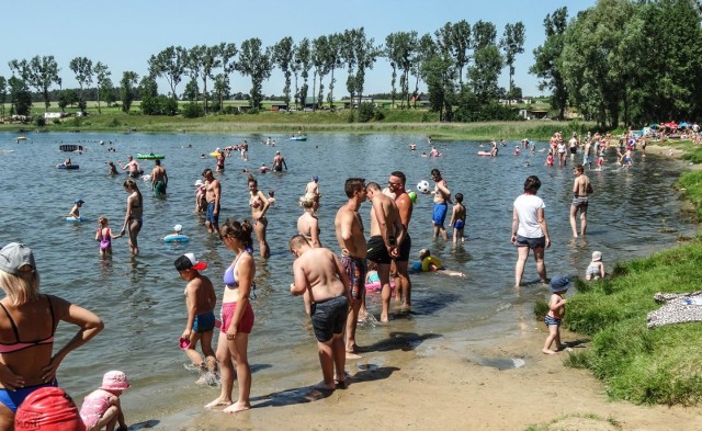 "Helmut" jest związany z wysokim ciśnieniem i temperaturą. Obecnie znajduje się nad terytorium Niemiec.