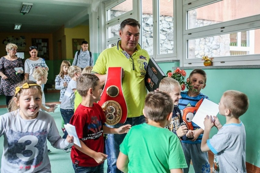 Dariusz Michalczewski ma nową misję w życiu. Spotyka się i pomaga młodym ludziom [ZDJĘCIA]