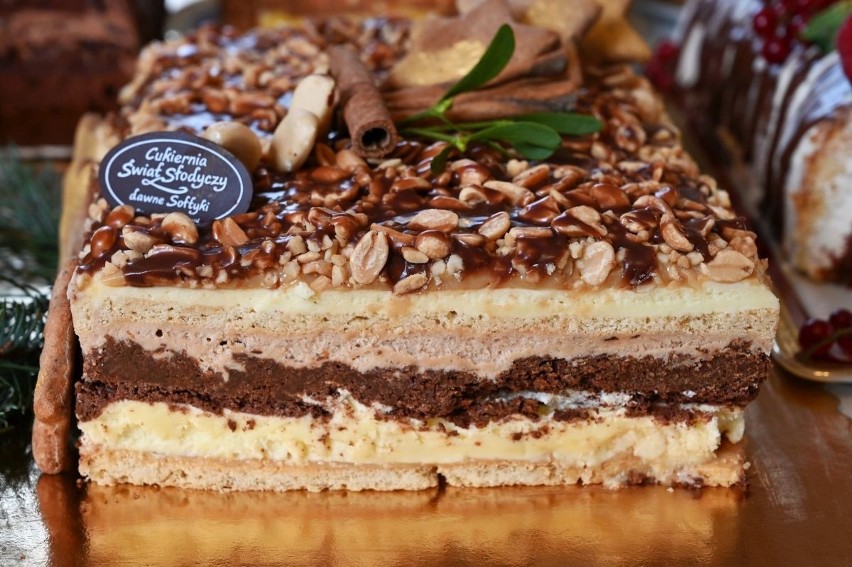 Pyszne ciasta na święta od kieleckiego Świata Słodyczy. Będzie bożonarodzeniowy kiermasz! (WIDEO, zdjęcia) 
