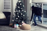 Bezpieczny dom nie tylko w święta. O te 10 rzeczy warto zadbać, żeby mieć spokojne Boże Narodzenie