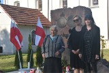 Uroczystości upamiętniające lotników zestrzelonych w drodze na pomoc polskiemu Państwu Podziemnemu - przed pomnikiem w Kocinie [DUŻO ZDJĘĆ]