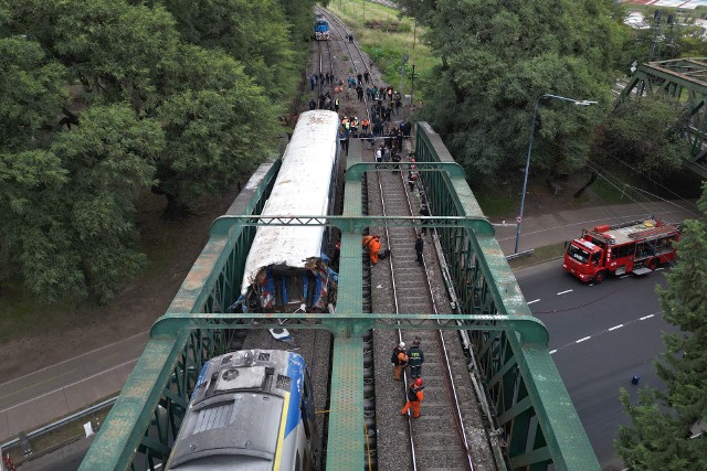 Czołowe zderzenie dwóch pociągów w Buenos Aires