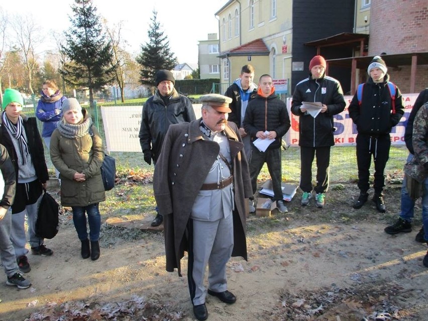 Niepodległościowy sukces uczniów Policyjnego Liceum Ogólnokształcącego w Słupsku