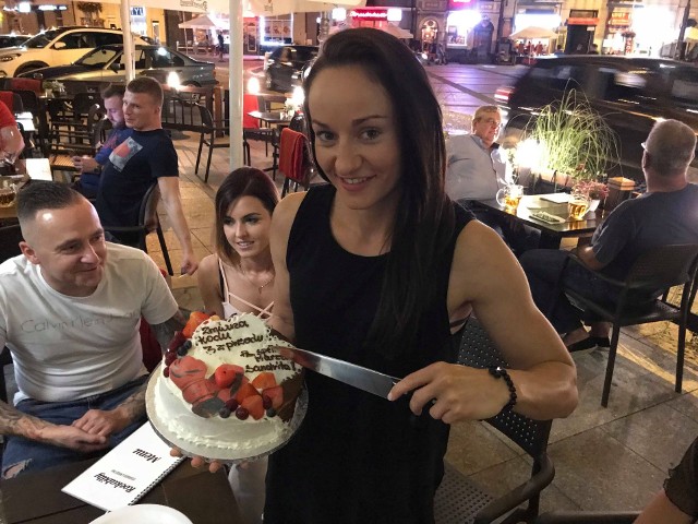 Sandra Drabik w gronie przyjaciół świętowała 30. urodziny.