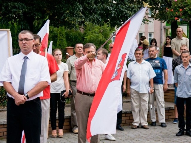 1 sierpnia środowiska prawicowe przygotowały uroczystości wybuchu Powstania Warszawskiego w Tarnobrzegu, które rozpoczęły się o godzinie 17.