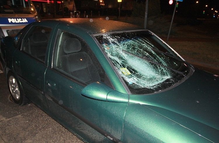 W Zambrowie 24-letnia kobieta kierowca potrąciła młodego...