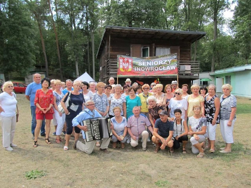 Grupa inowrocławskich seniorów spędziła dzień w stanicy...