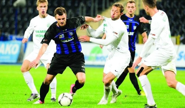 Tomasz Chałas - w Zawiszy się nie sprawdził, ale potem trafił między innymi do Pogoni Szczecin, Stomilu Olsztyn czy MKS Kluczbork. Obecnie gra w Polonii Warszawa.