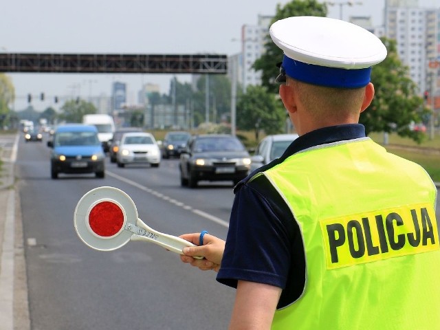 W obu przypadkach policjanci skierowali sprawy o ukaranie do sądu.