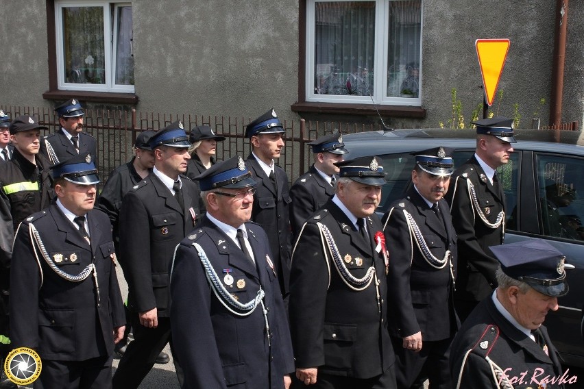 Powiatowa pielgrzymka strażaków w Skarżycach