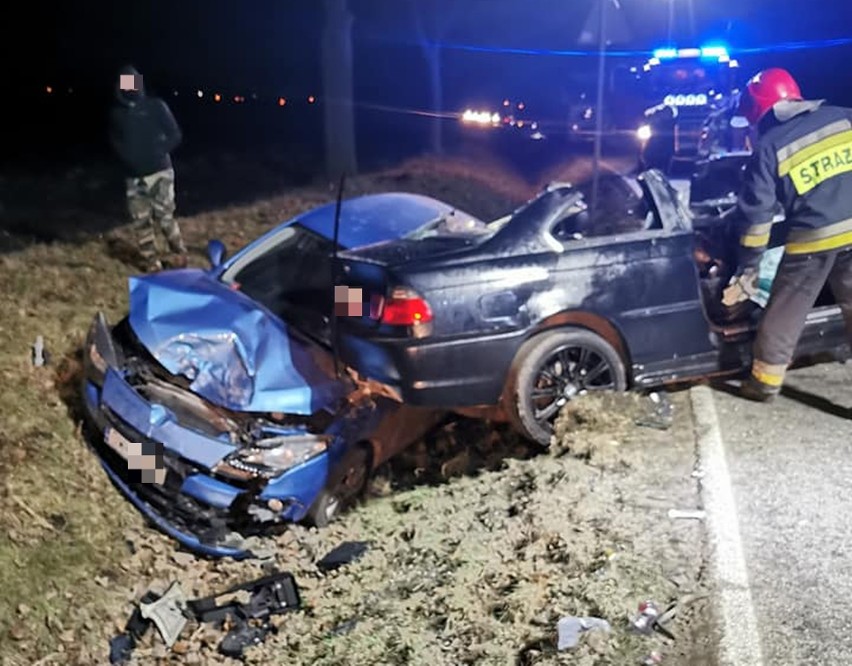 Koszmarny wypadek BMW na drodze Wrocław - Strzelin