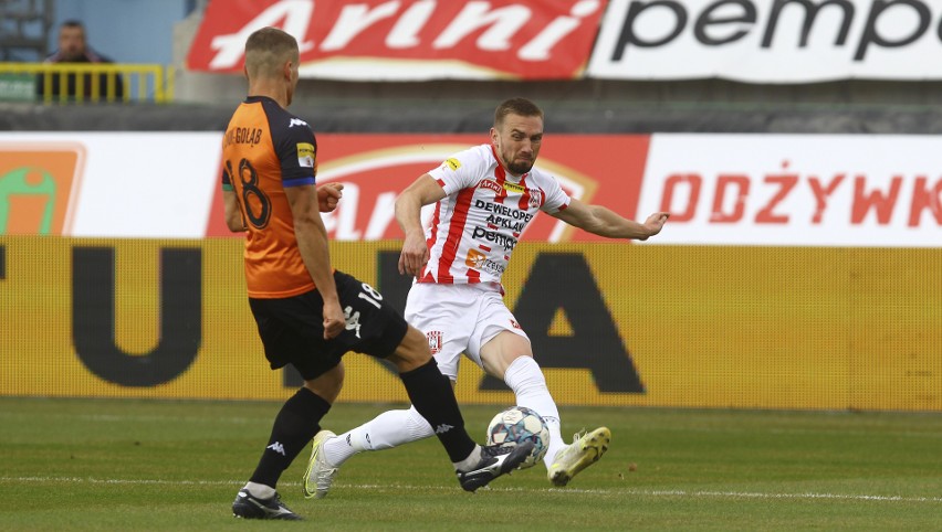 Resovia Rzeszów wygrywa z Chrobrym Głogów 3:0.